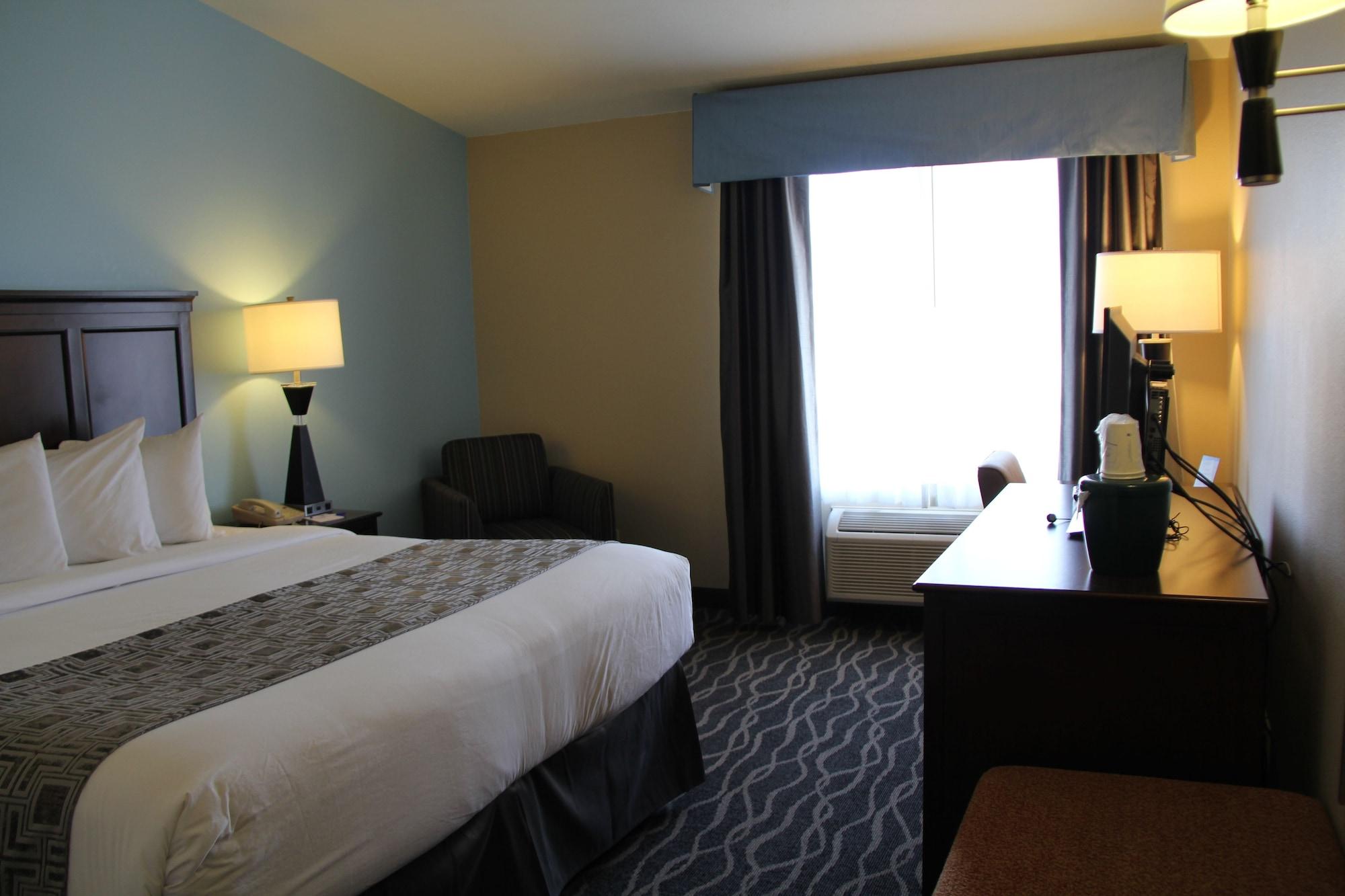 Baymont By Wyndham Tri-Cities/Kennewick Wa Hotel Exterior photo
