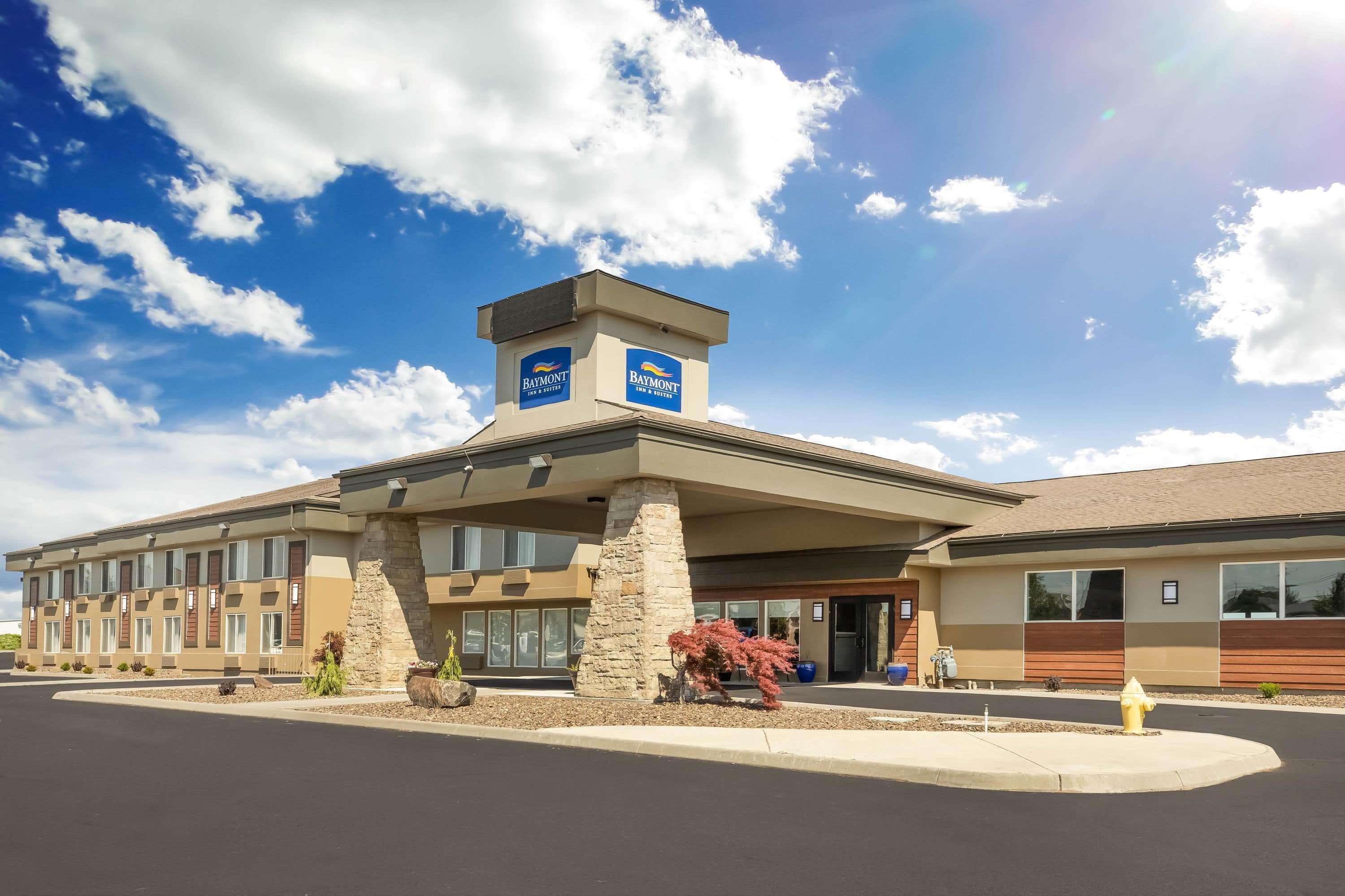 Baymont By Wyndham Tri-Cities/Kennewick Wa Hotel Exterior photo