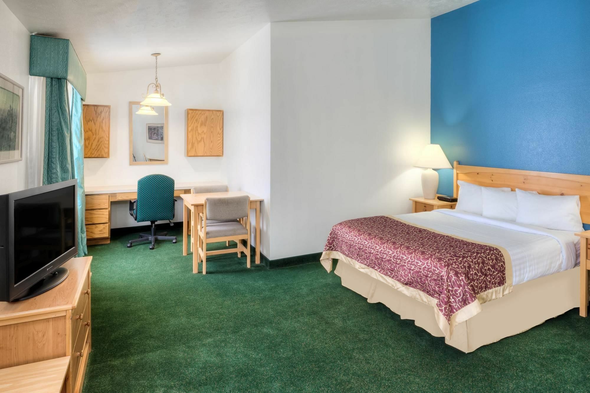Baymont By Wyndham Tri-Cities/Kennewick Wa Hotel Exterior photo